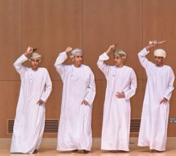 مدرسة صلالة الخاصة تحتفل بتخريج طلابها للعام الدراسي : ٢٠٢٤-٢٠٢٥م (نسخ) صلالة الخاصة 9